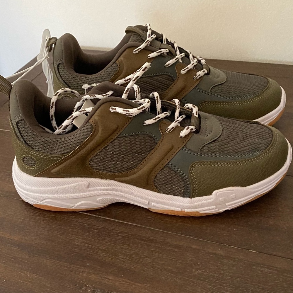 TARGET size 4 sneakers